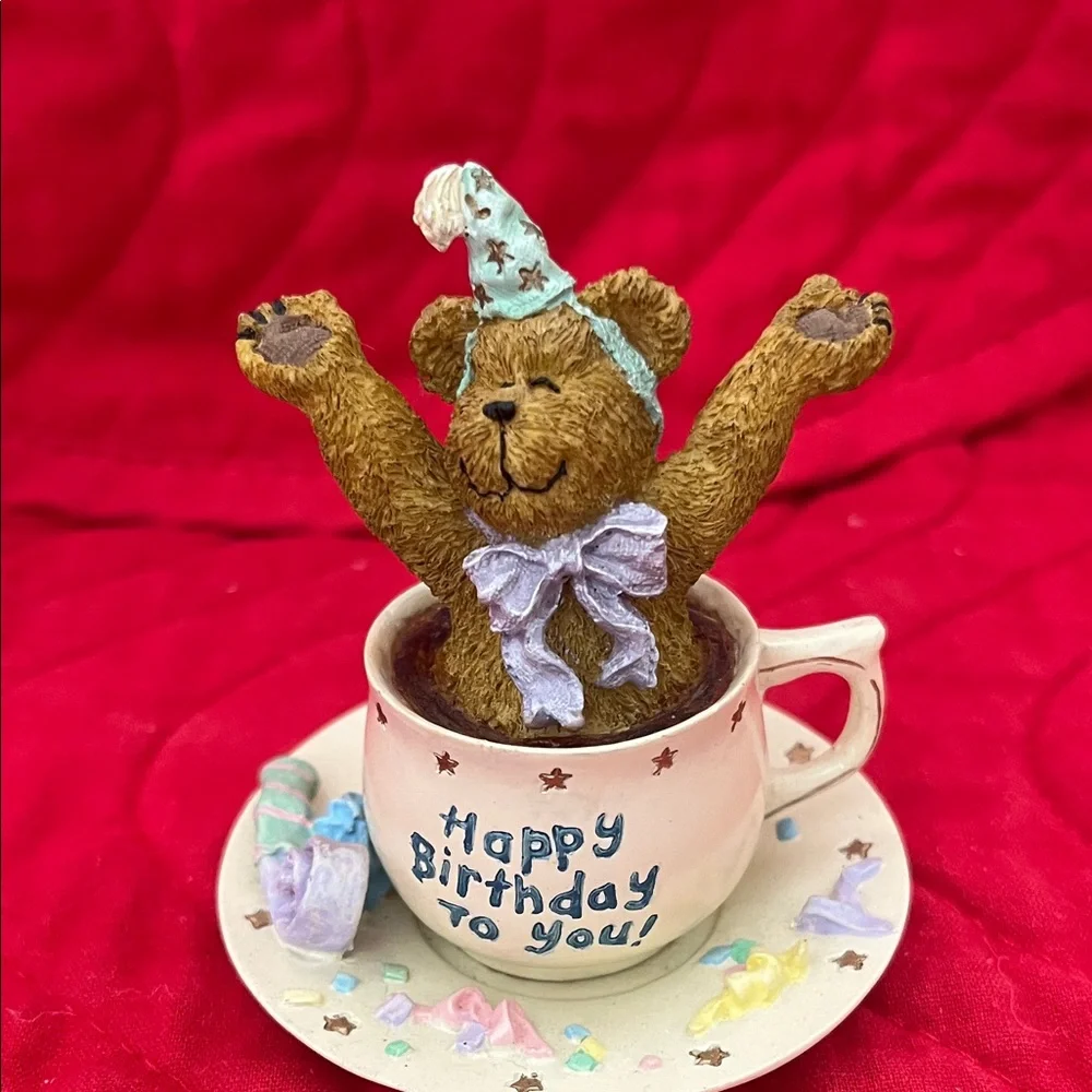 Charming Bear in Teacup Cake Topper